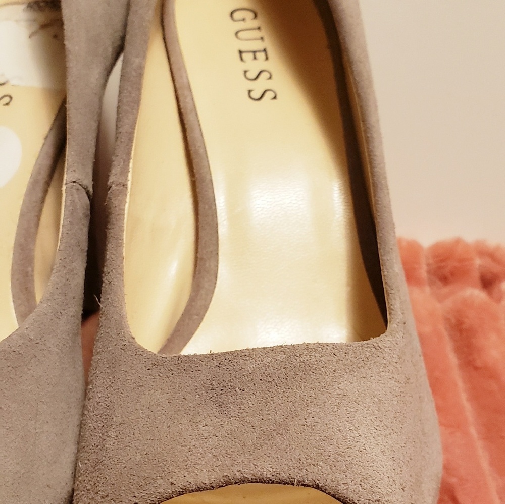 Shoes - Picture 4 of 5